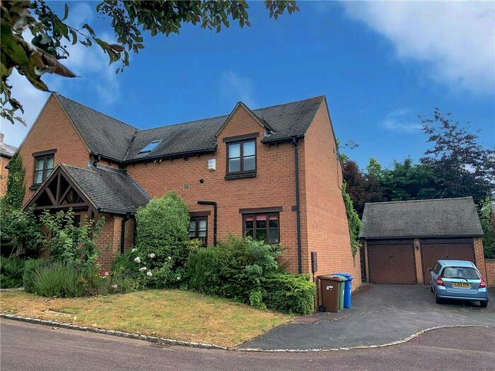 4 Bedroom Detached House To Rent In Top Common, Warfield, Bracknell, Berkshire, RG42