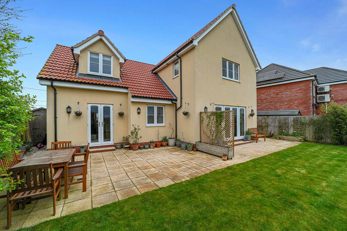 3 Bedroom Detached House For Sale In Chapel End Way, Stambourne, CO9