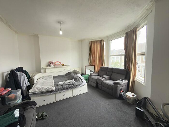 2 Bedroom Apartment To Rent In Mount Pleasant Road, Tottenham, N17