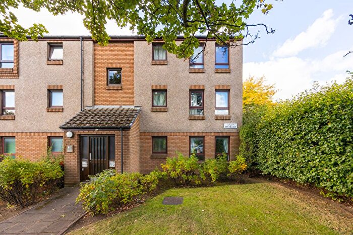 1 Bedroom Flat For Sale In / South Maybury, Edinburgh, EH12