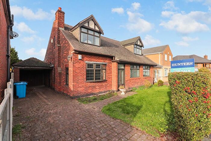 4 Bedroom Detached House For Sale In Backmoor Crescent, Sheffield, S8