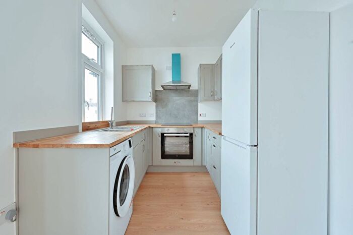 2 Bedroom Maisonette To Rent In Hamilton Road, Harrow, HA1