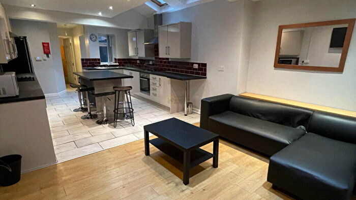 7 Bedroom Terraced House To Rent In Hubert Road, Selly Oak, Birmingham, B29