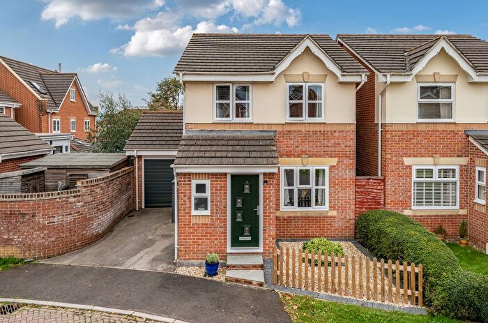 3 Bedroom Detached House For Sale In Hanover Gardens, Cullompton, Devon, EX15