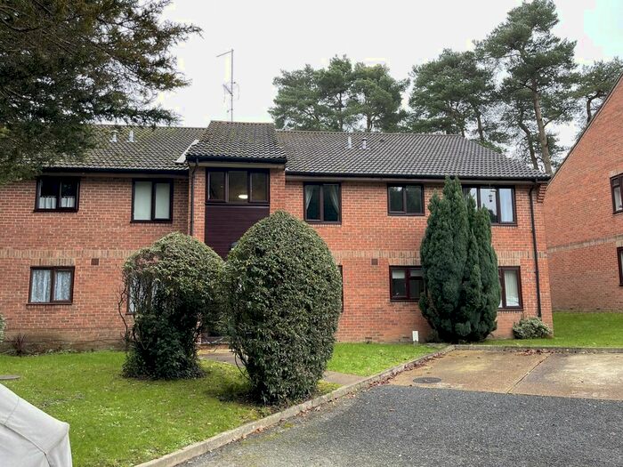 1 Bedroom Flat To Rent In The Forge Windmill Platt, Handcross, Haywards Heath, West Sussex, RH17