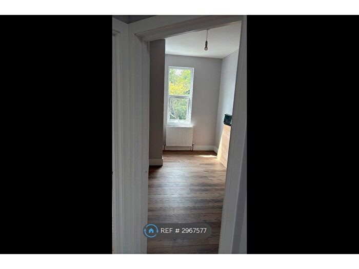 3 Bedroom Flat To Rent In Coombe Lane, London, SW20