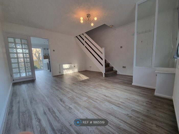 3 Bedroom Terraced House To Rent In Spenlow Drive, Kent, ME5