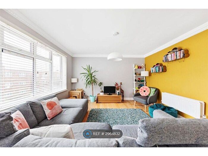 3 Bedroom Flat To Rent In Nagle Close, London, E17