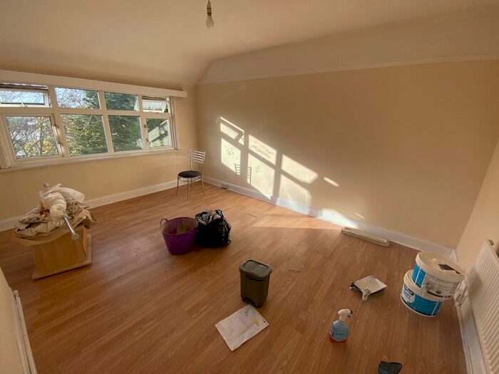 1 Bedroom Flat To Rent In Weston Lane, Southampton, SO19