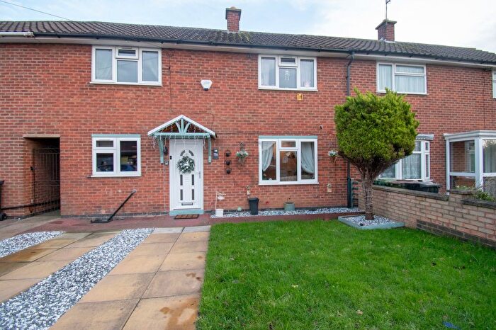 3 Bedroom Town House For Sale In Lansdowne Grove, South Wigston, LE18