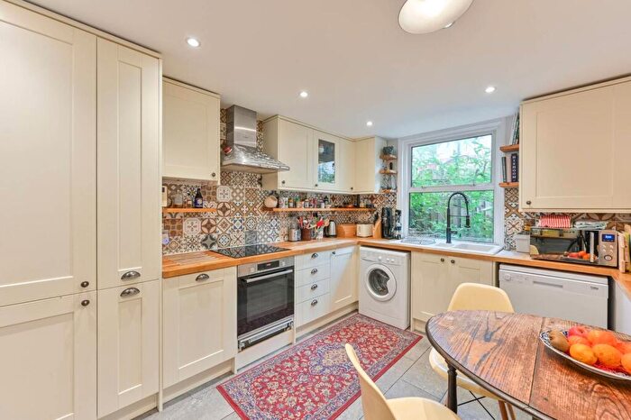 3 Bedroom Terraced House For Sale In Elcot Avenue, Peckham, London, SE15