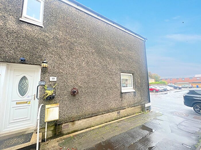 3 Bedroom Semi-detached House For Sale In Richmond Drive, Paisley, PA3
