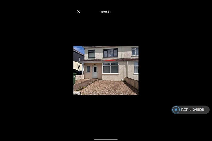 2 Bedroom Maisonette To Rent In Dean Park Road, Plymouth, PL9