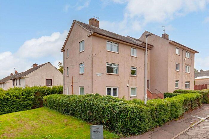 2 Bedroom Flat For Sale In / Inglewood Place, Edinburgh, Edinburgh, EH16