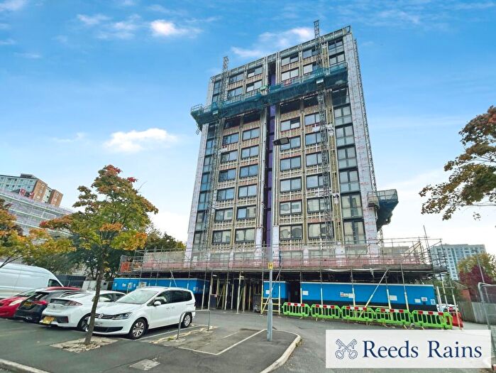 2 Bedroom Apartment For Sale In Hornbeam Court, Salford, Greater Manchester, M6