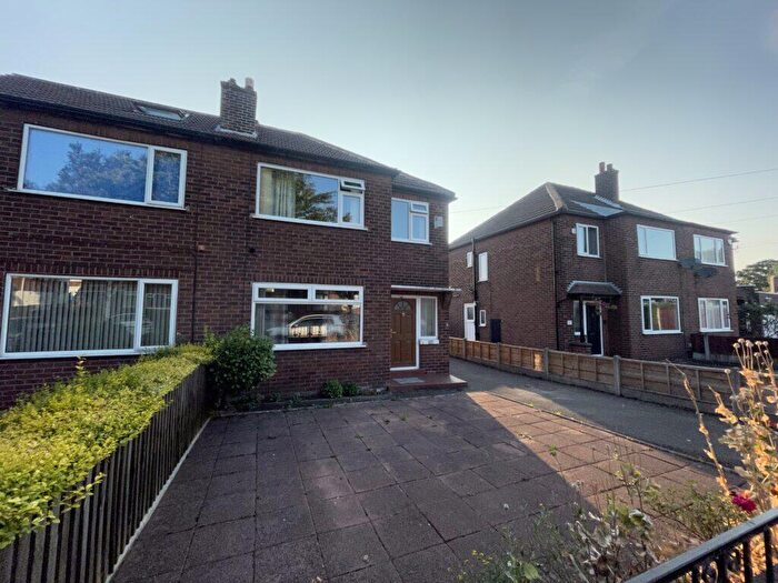 3 Bedroom Semi-Detached House To Rent In Hawkhill Avenue, Leeds, LS15
