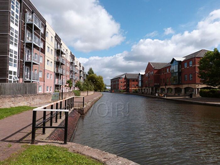 2 Bedroom Flat To Rent In Wharfside, Heritage Way, Wigan, WN3
