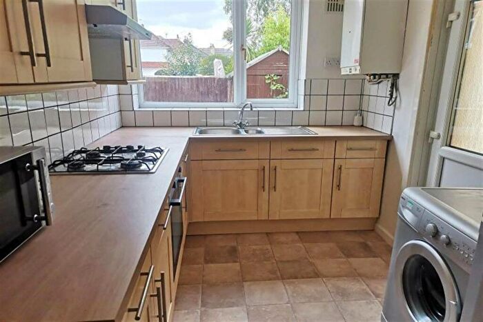 4 Bedroom House To Rent In Bedroom Detached House In Winton, BH9