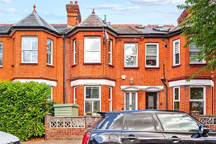 3 Bedroom Terraced House To Rent In Duncan Road, Richmond, TW9