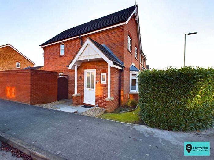 3 Bedroom Semi-Detached House For Sale In Turnstone Drive, Quedgeley, Gloucester, GL2