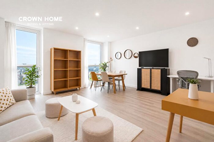 1 Bedroom Apartment For Sale In Hartingtons Court, Coster Avenue, Woodberry Down, N4