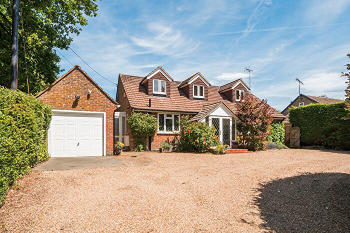 4 Bedroom Detached House For Sale In Church Road, Bramshott, GU30