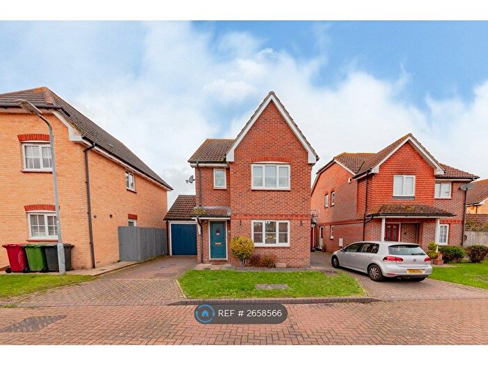 3 Bedroom Detached House To Rent In Duchess Street, Slough, SL1