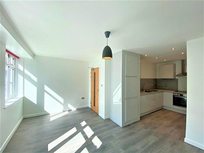1 Bedroom Apartment To Rent In John Thornton House, The Burges, City Centre, CV1