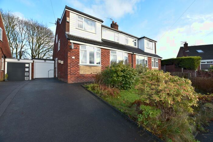 3 Bedroom Semi-Detached Bungalow To Rent In Windermere Avenue, Little Lever, Bolton, BL3