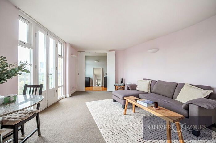 1 Bedroom Flat For Sale In Park East Building, Bow Quarter, London, E3