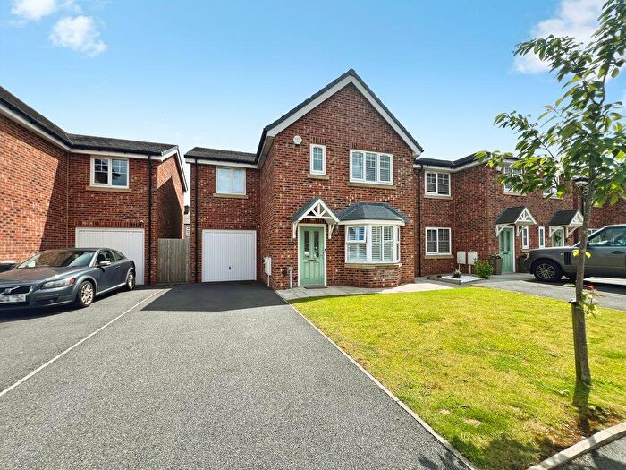 4 Bedroom Detached House For Sale In Perseverance Close, Westhoughton, BL5