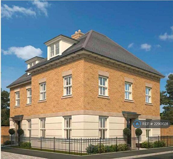 3 Bedroom Semi-Detached House To Rent In Emmeline Avenue, DA10