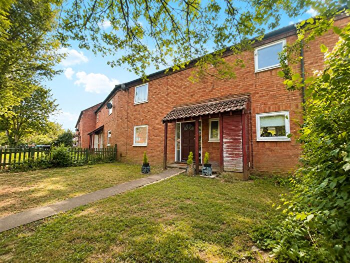3 Bedroom Terraced House For Sale In Glazier Drive, Neath Hill, Milton Keynes, MK14