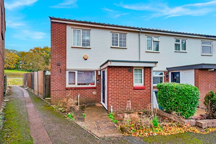 4 Bedroom End Terrace House For Sale In Sycamore Field, Harlow, CM19