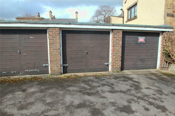 Property To Rent In Grove House Court, Leeds, West Yorkshire, LS8