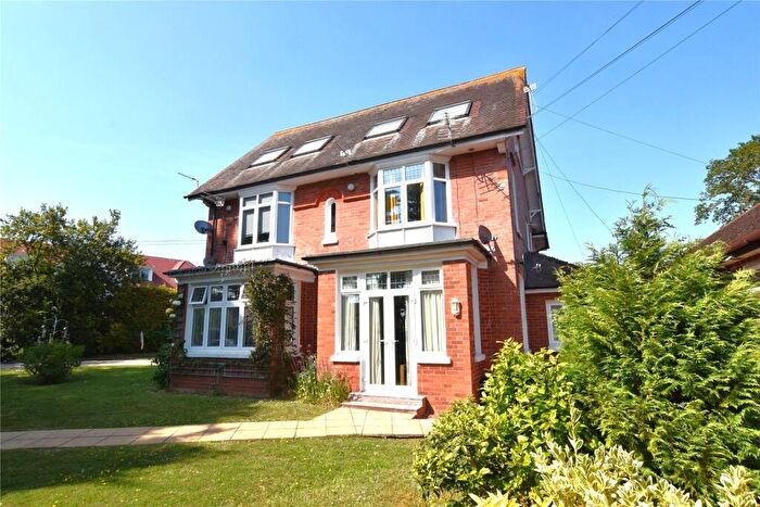 1 Bedroom Apartment For Sale In Stevenstone Road, Exmouth, Devon, EX8