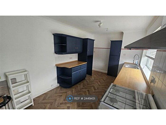 3 Bedroom Bungalow To Rent In North Foreland Drive, Skegness, PE25