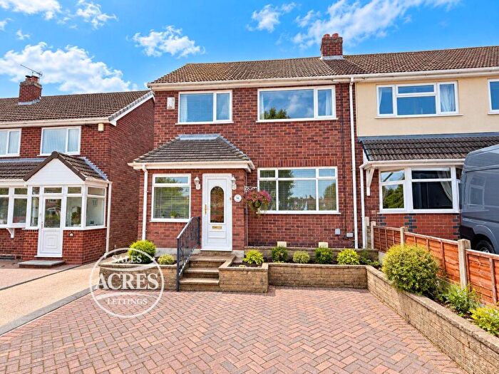3 Bedroom Semi-Detached House For Sale In Bridle Lane, Streetly, Sutton Coldfield, B74