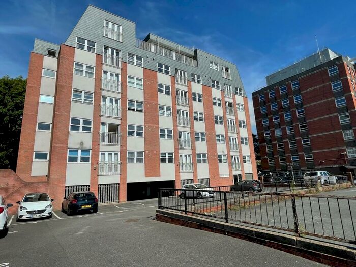 1 Bedroom Flat To Rent In St. Leonards Road, Eastbourne, BN21