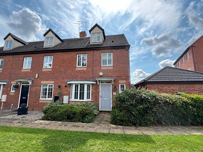 4 Bedroom Town House To Rent In Insignia Close, Wootton, Northampton, NN4