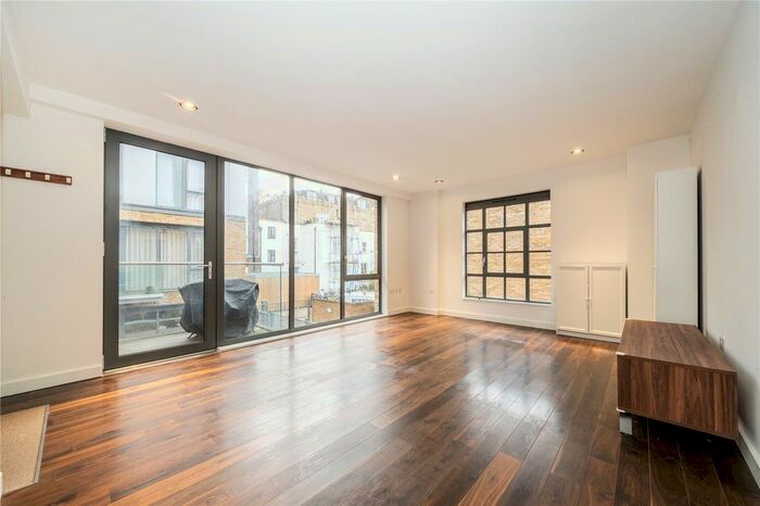 2 Bedroom Flat To Rent In Porteus Place, London, SW4