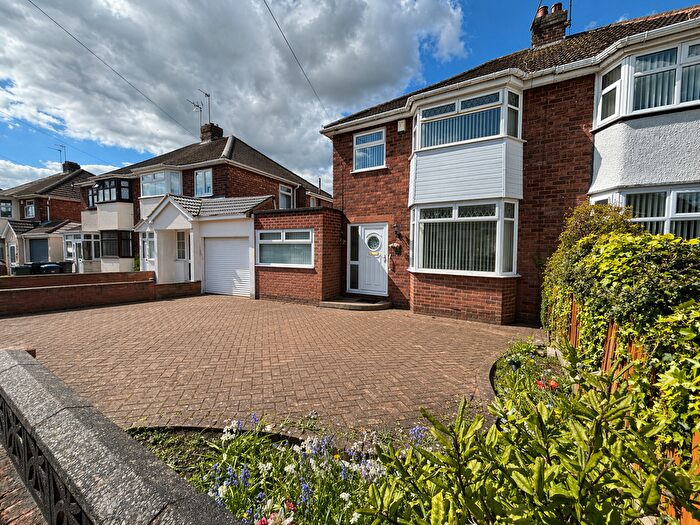 3 Bedroom Property To Rent In Sandringham Avenue, Willenhall, WV12