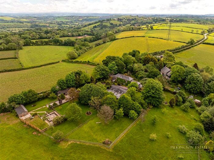 5 Bedroom Barn Conversion For Sale In Landrake, Saltash, Cornwall, PL12