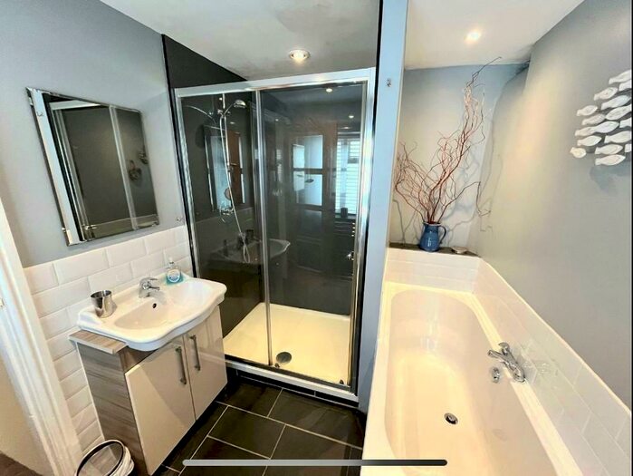 2 Bedroom Cottage For Sale In Church Street, Braunton, EX33