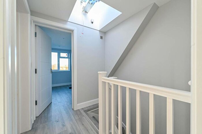 6 Bedroom House To Rent In Bride Street, Barnsbury, London, N7