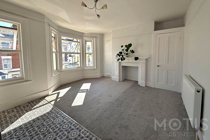 2 Bedroom Flat To Rent In Darby Place, Folkestone, CT20