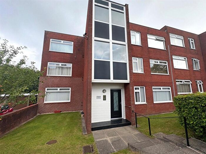 1 Bedroom Apartment For Sale In Stocks Park Drive, Horwich, Bolton, BL6