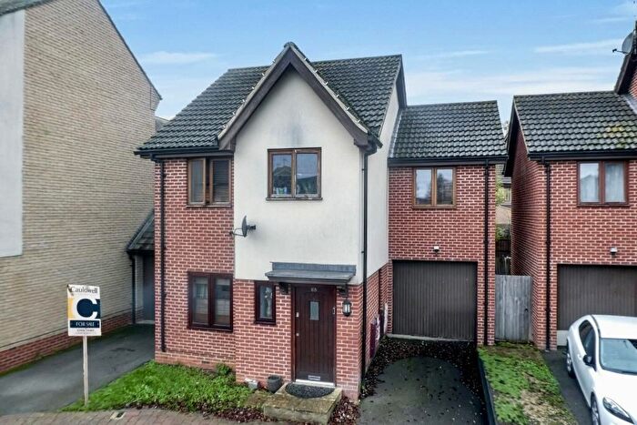 3 Bedroom Detached House For Sale In Laxfield Drive, Broughton, Milton Keynes, MK10