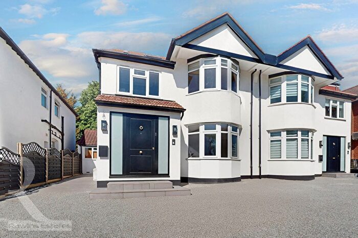 4 Bedroom Maisonette To Rent In Neeld Crescent, London, NW4