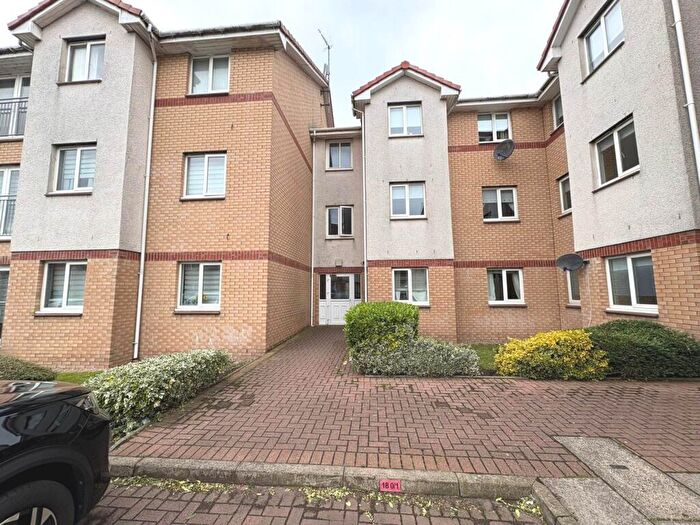 2 Bedroom Flat To Rent In Strachur Crescent, Glasgow, G22